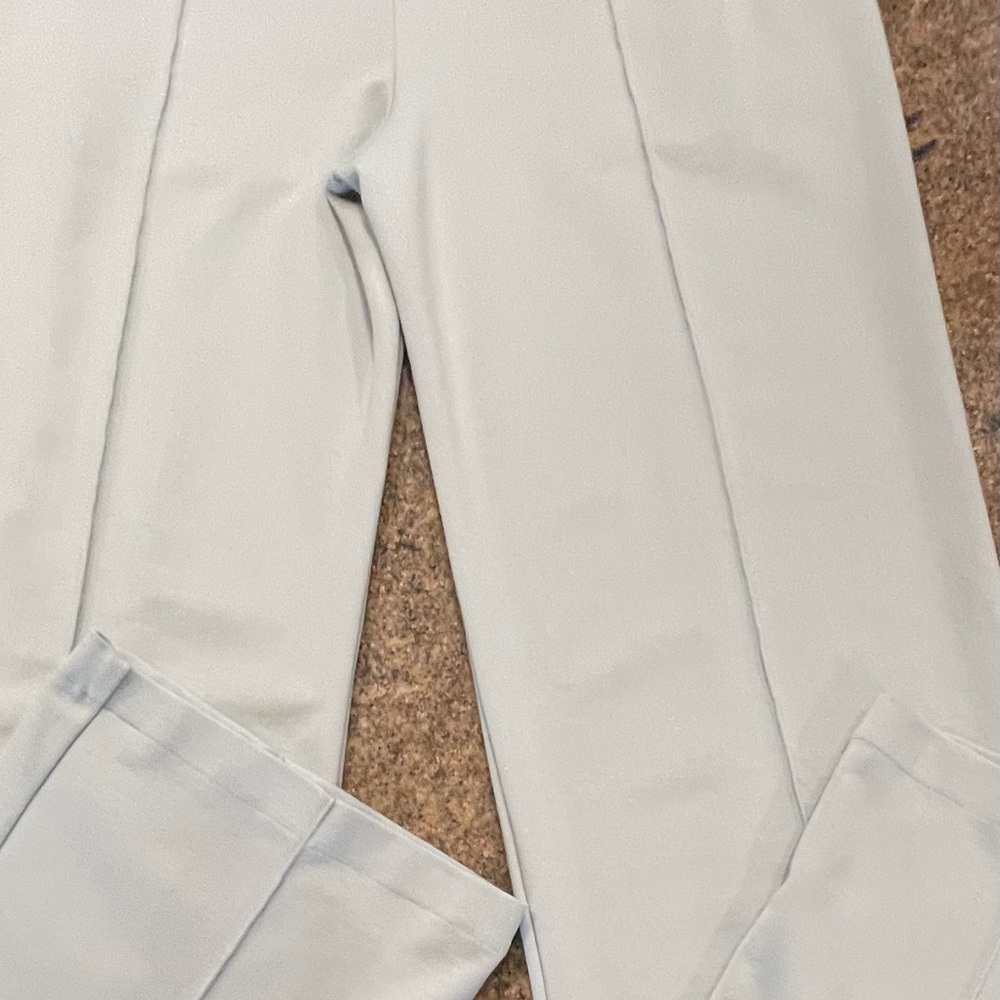 Athleta Light Sage Green Eastbound Wide Leg pants Women's Size 8 - Picture 7 of 14